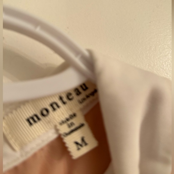 Collared Sleeveless Blouse - Picture 3 of 3